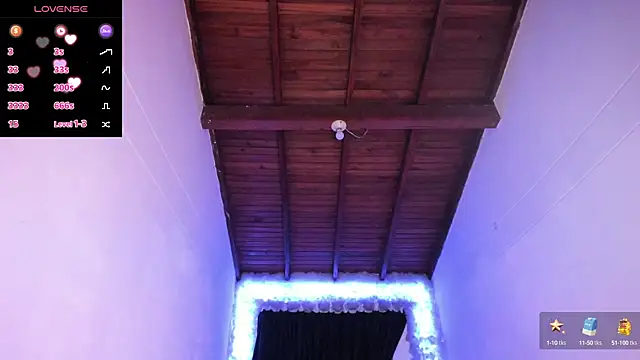 Snapshot of Mariana_Hasper_ chatting on January 7, 2025, 1:17 am Mariana Hasper online show from January 7, 2025, 1:17 am