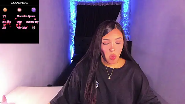 Snapshot of Mariana_Hasper_ chatting on February 6, 2025, 9:06 pm Mariana Hasper online show from February 6, 2025, 9:06 pm