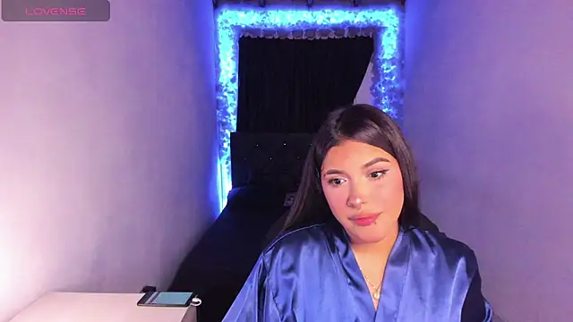 Snapshot of Mariana_Hasper_ chatting on February 13, 2025, 12:02 am Mariana Hasper online show from February 13, 2025, 12:02 am