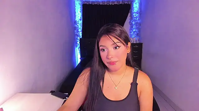 Snapshot of Mariana_Hasper_ chatting on February 17, 2025, 9:08 pm Mariana Hasper online show from February 17, 2025, 9:08 pm