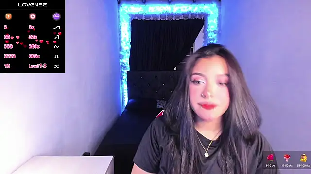 Snapshot of Mariana_Hasper_ chatting on March 5, 2025, 12:49 am Mariana Hasper online show from March 5, 2025, 12:49 am