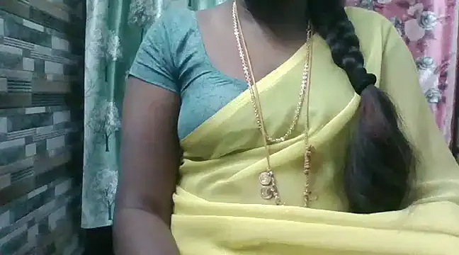 Snapshot of Hot_akshara chatting on December 12, 2024, 6:53 pm Hot akshara online show from December 12, 2024, 6:53 pm