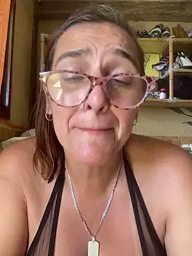 Snapshot of anastasia_and_jordan chatting on February 8, 2025, 12:17 pm anastasia and jordan online show from February 8, 2025, 12:17 pm
