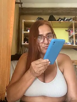 Snapshot of anastasia_and_jordan chatting on February 12, 2025, 3:27 pm anastasia and jordan online show from February 12, 2025, 3:27 pm