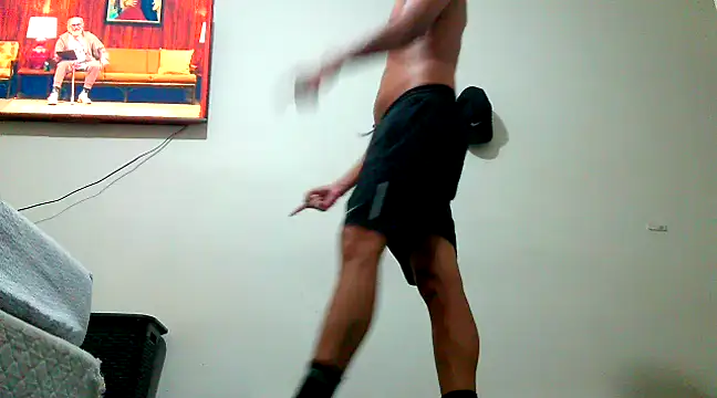 kozzleo online show from February 19, 2025, 10:53 pm