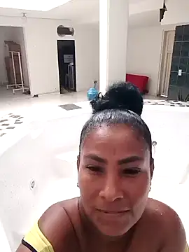 Snapshot of OliviaBurning chatting on March 7, 2025, 10:43 pm OliviaBurning online show from March 7, 2025, 10:43 pm