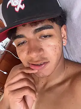 Snapshot of JoanG10 chatting on October 9, 2025, 6:28 pm JoanG10 online show from October 9, 2025, 6:28 pm