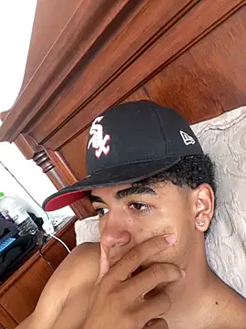 Snapshot of JoanG10 chatting on October 10, 2025, 5:45 pm JoanG10 online show from October 10, 2025, 5:45 pm