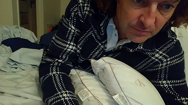 Snapshot of costanza7070 chatting on March 21, 2025, 5:21 am costanza7070 online show from March 21, 2025, 5:21 am