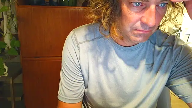 Snapshot of costanza7070 chatting on September 23, 2025, 2:14 am costanza7070 online show from September 23, 2025, 2:14 am