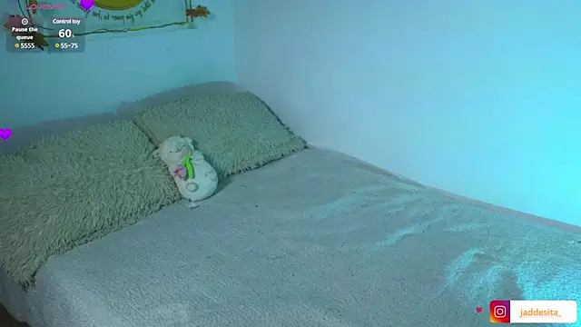 suzumi   online show from March 6, 2025, 6:41 am