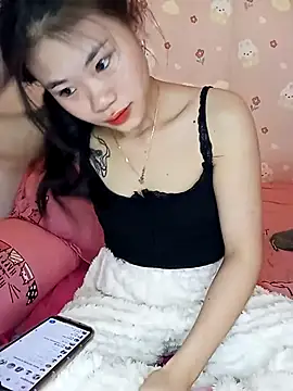 Snapshot of Alissa_121 chatting on December 11, 2024, 12:54 am Alissa 121 online show from December 11, 2024, 12:54 am