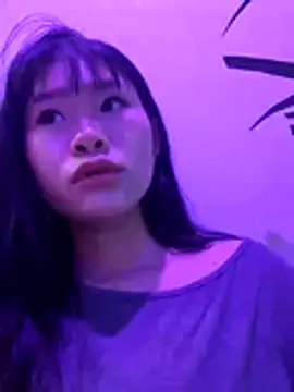 Snapshot of Alissa_121 chatting on November 11, 2025, 9:37 pm Alissa 121 online show from November 11, 2025, 9:37 pm