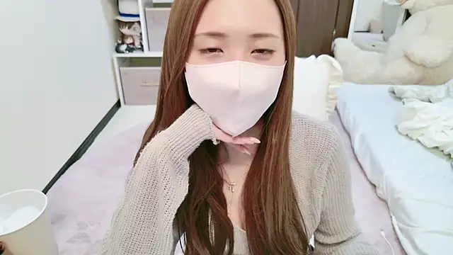 Snapshot of -SHINON- chatting on December 23, 2024, 11:25 am -SHINON- online show from December 23, 2024, 11:25 am