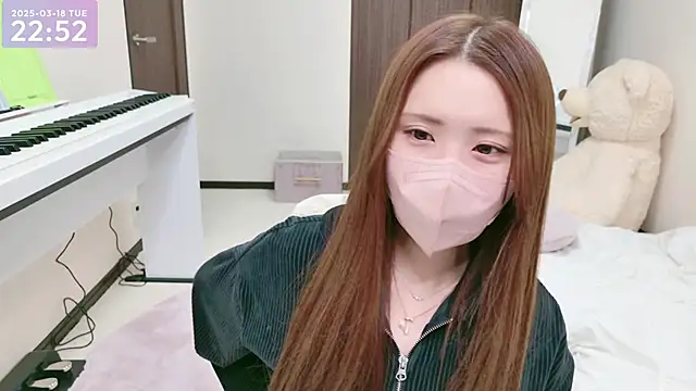 Snapshot of -SHINON- chatting on March 18, 2025, 1:53 pm -SHINON- online show from March 18, 2025, 1:53 pm