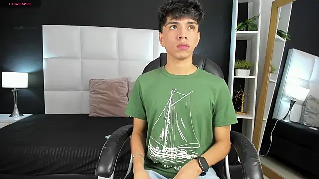 Santy carrington online show from December 23, 2024, 5:54 pm