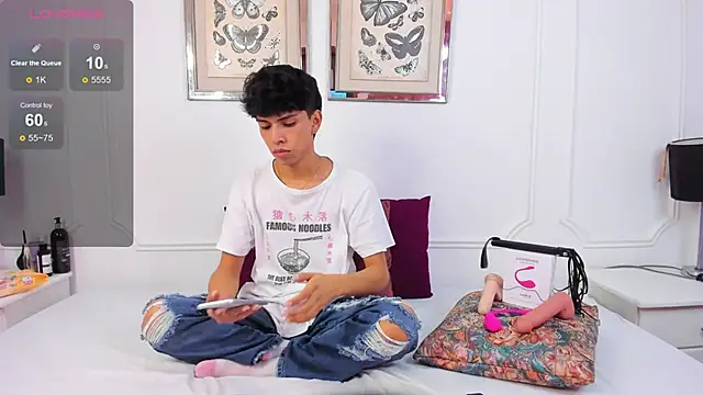 Snapshot of Santy_carrington chatting on January 8, 2025, 9:12 pm Santy carrington online show from January 8, 2025, 9:12 pm