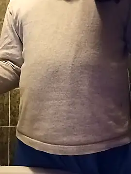 Snapshot of franko1987 chatting on February 21, 2025, 4:59 pm franko1987 online show from February 21, 2025, 4:59 pm