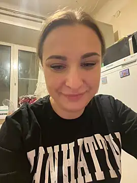 Snapshot of OlgaBuzzz chatting on February 18, 2025, 1:33 pm OlgaBuzzz online show from February 18, 2025, 1:33 pm