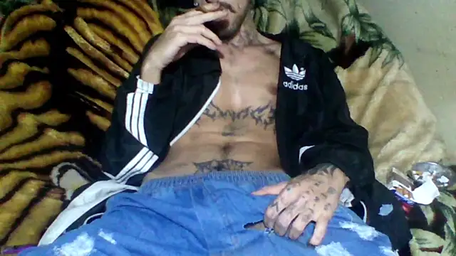 Snapshot of sellvageria chatting on October 18, 2025, 12:57 am sellvageria online show from October 18, 2025, 12:57 am