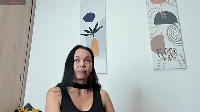 Snapshot of Evawalker_ chatting on February 14, 2025, 1:13 am Evawalker online show from February 14, 2025, 1:13 am
