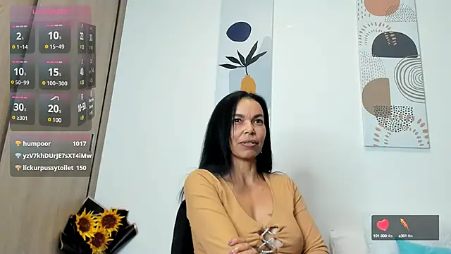Snapshot of Evawalker_ chatting on February 19, 2025, 4:55 am Evawalker online show from February 19, 2025, 4:55 am