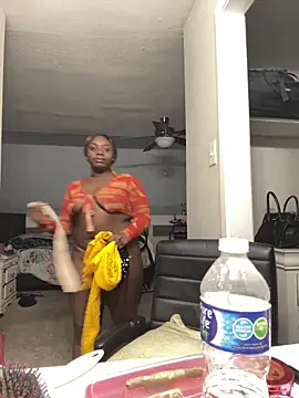 Snapshot of LillShayy chatting on February 12, 2025, 8:40 pm LillShayy online show from February 12, 2025, 8:40 pm