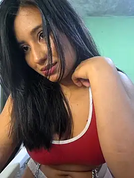 Snapshot of yuliparis chatting on December 11, 2024, 12:02 am yuliparis online show from December 11, 2024, 12:02 am