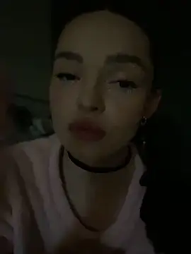 Snapshot of AnaWest chatting on February 4, 2025, 8:35 am AnaWest online show from February 4, 2025, 8:35 am