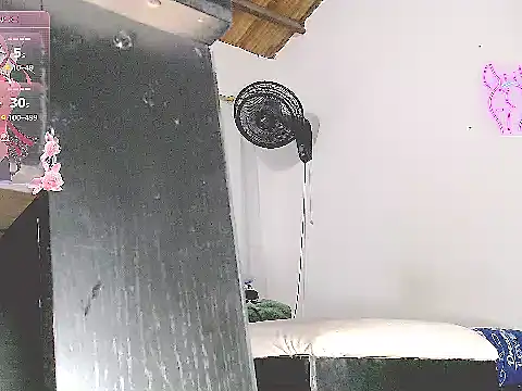 Snapshot of tifany19_ chatting on September 19, 2025, 1:29 am tifany19  online show from September 19, 2025, 1:29 am