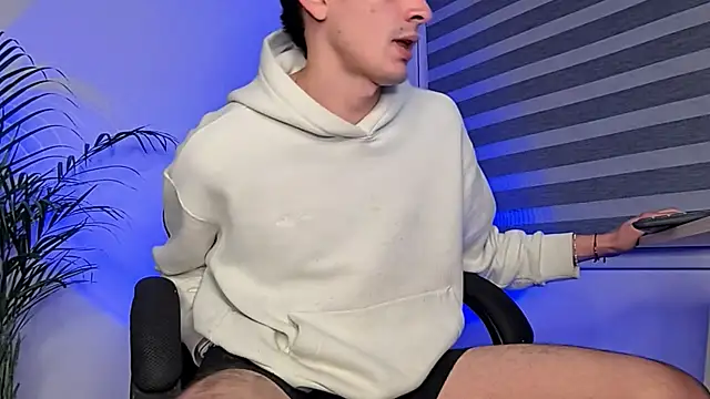 Snapshot of bastia_noooo chatting on September 15, 2025, 5:51 am bastia noooo online show from September 15, 2025, 5:51 am