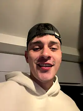 Snapshot of bastia_noooo chatting on October 17, 2025, 6:05 am bastia noooo online show from October 17, 2025, 6:05 am