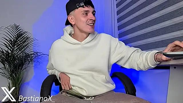 Snapshot of bastia_noooo chatting on November 8, 2025, 3:39 am bastia noooo online show from November 8, 2025, 3:39 am