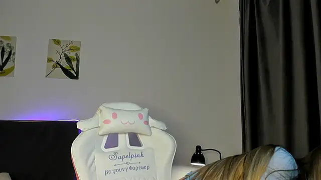 Snapshot of elliediaz chatting on September 23, 2025, 7:50 pm elliediaz online show from September 23, 2025, 7:50 pm