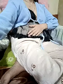 Snapshot of Hotpussy3ox chatting on February 24, 2025, 3:42 pm Hotpussy3ox online show from February 24, 2025, 3:42 pm