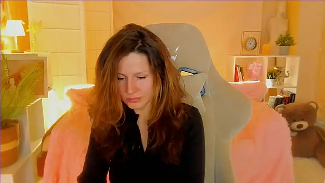 Snapshot of April_o_Nill chatting on February 13, 2025, 6:48 pm April o Nill online show from February 13, 2025, 6:48 pm