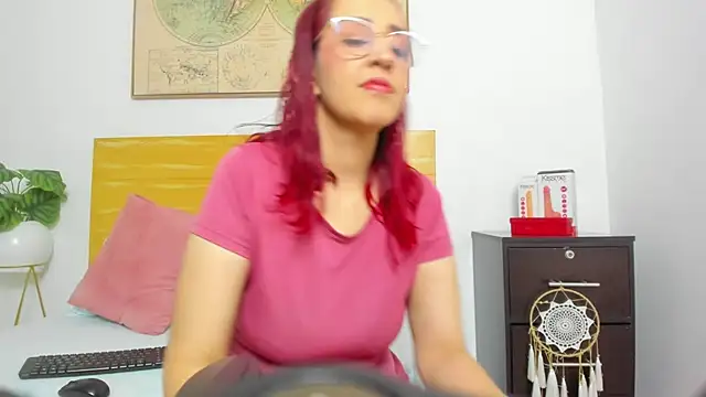 Snapshot of jadde13_ chatting on February 19, 2025, 7:48 pm jadde13 online show from February 19, 2025, 7:48 pm