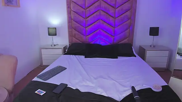 Snapshot of Tom_Silver__ chatting on February 7, 2025, 7:38 pm Tom Silver online show from February 7, 2025, 7:38 pm