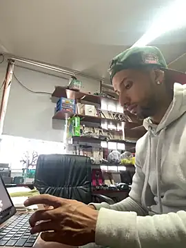 Snapshot of Joseph_and_Amy_ chatting on January 14, 2025, 4:08 pm Joseph and Amy online show from January 14, 2025, 4:08 pm