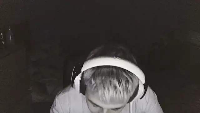 Snapshot of Nenejoven16- chatting on March 5, 2025, 1:52 am Nenejoven16- online show from March 5, 2025, 1:52 am