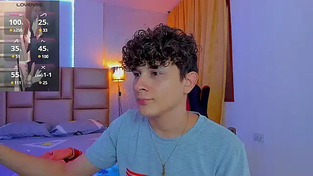 Snapshot of Nathan_Bluee chatting on February 4, 2025, 4:50 pm Nathan Bluee online show from February 4, 2025, 4:50 pm