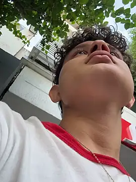 Snapshot of Nathan_Bluee chatting on September 25, 2025, 11:36 am Nathan Bluee online show from September 25, 2025, 11:36 am