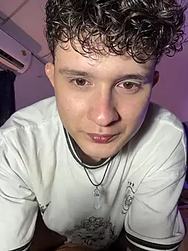 Snapshot of Nathan_Bluee chatting on October 27, 2025, 11:52 pm Nathan Bluee online show from October 27, 2025, 11:52 pm