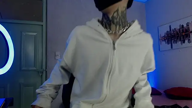 Snapshot of Andy_bapho chatting on December 19, 2024, 2:35 pm Andy bapho online show from December 19, 2024, 2:35 pm