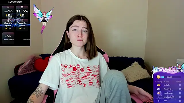 Snapshot of Luxuryalma chatting on January 6, 2025, 10:13 am Luxuryalma online show from January 6, 2025, 10:13 am