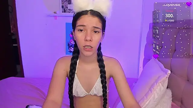 sofi cute01 online show from March 8, 2025, 1:06 am