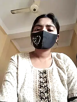 Snapshot of Lina-Rose chatting on March 3, 2025, 2:58 am Lina-Rose online show from March 3, 2025, 2:58 am