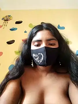 Snapshot of Lina-Rose chatting on March 5, 2025, 3:40 am Lina-Rose online show from March 5, 2025, 3:40 am