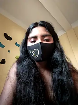 Snapshot of Lina-Rose chatting on March 5, 2025, 10:55 am Lina-Rose online show from March 5, 2025, 10:55 am