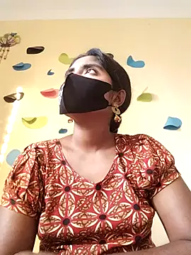 Snapshot of Lina-Rose chatting on March 7, 2025, 1:20 am Lina-Rose online show from March 7, 2025, 1:20 am